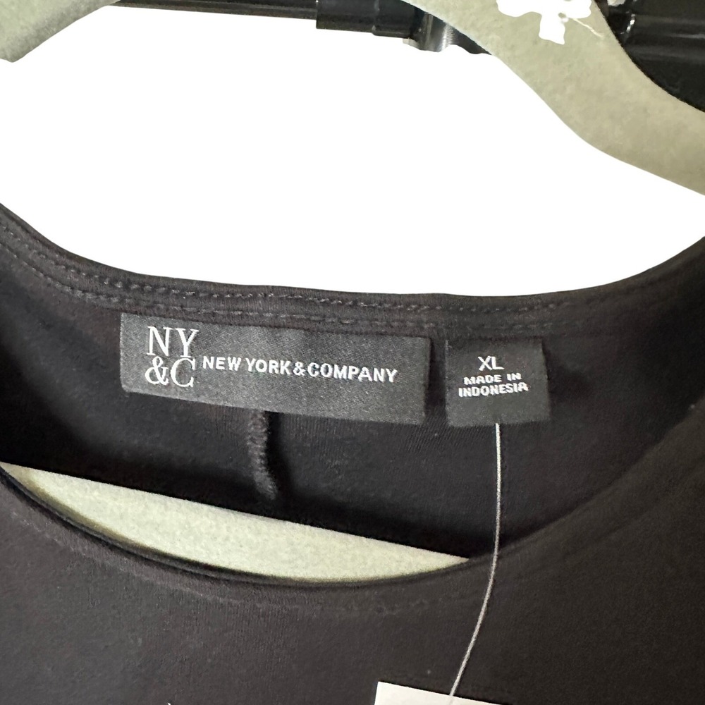 New York & Company Women XL Black White Colorblock Button Shoulder Flare Dress - Picture 4 of 7